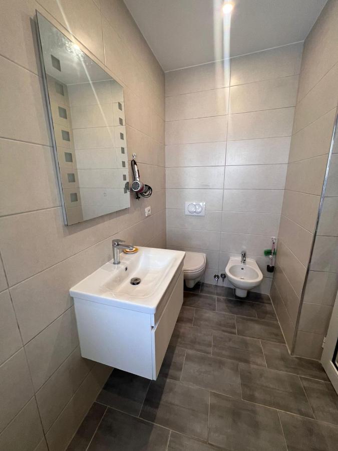 Vila Rexhepaj Vlorë 외부 사진