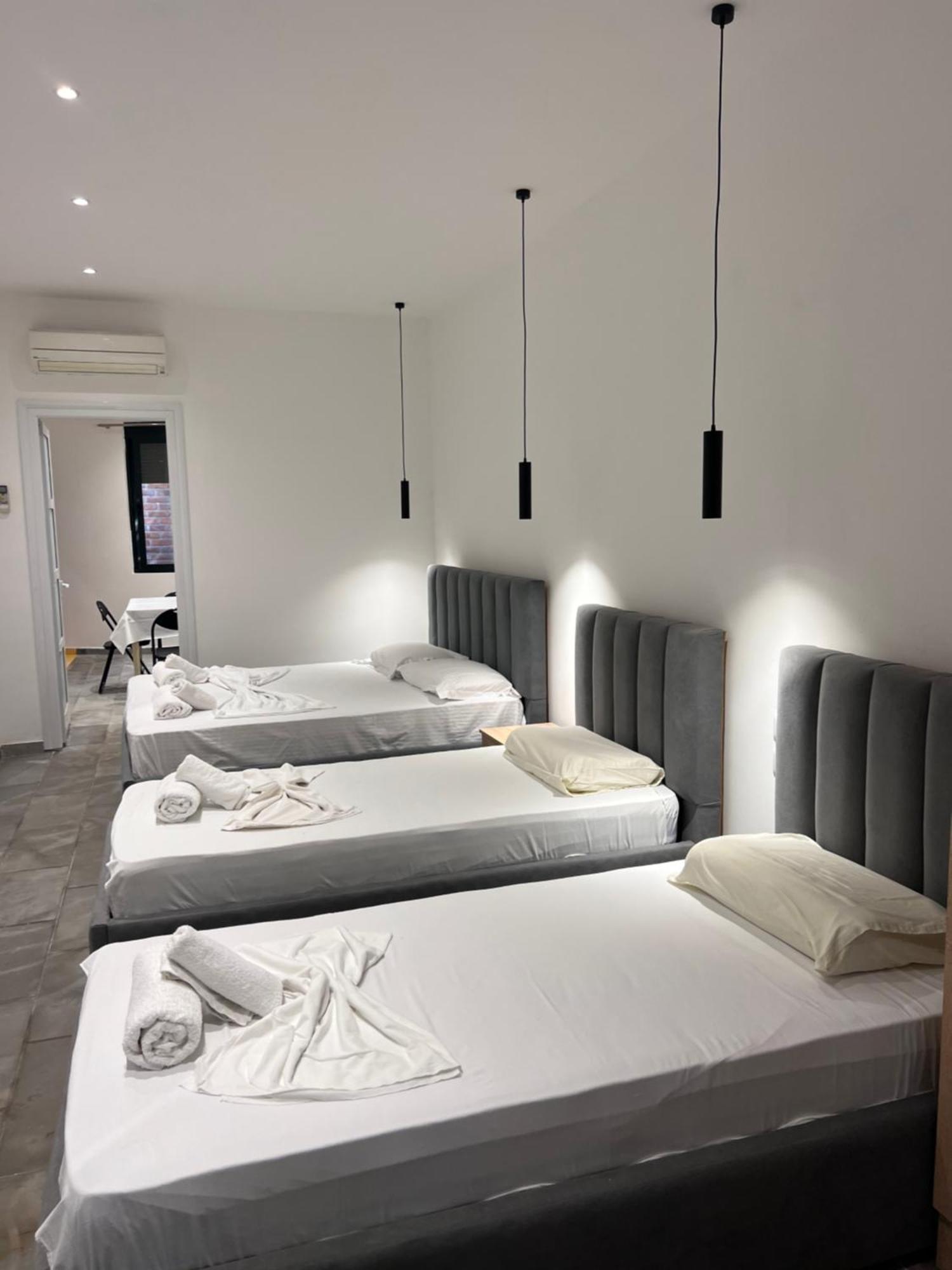 Vila Rexhepaj Vlorë 외부 사진