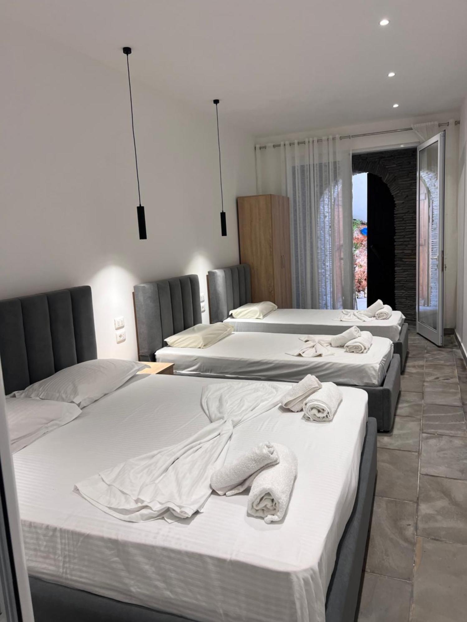 Vila Rexhepaj Vlorë 외부 사진